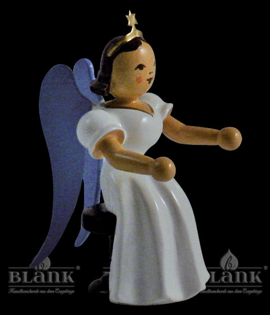 ELF020 Langrockengel sitzend mit Hocker für ELF 021, farbig