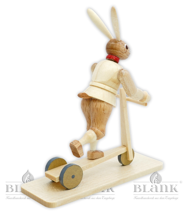 Osterhase mit Roller