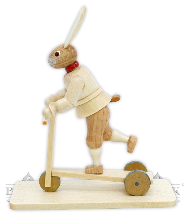 Osterhase mit Roller